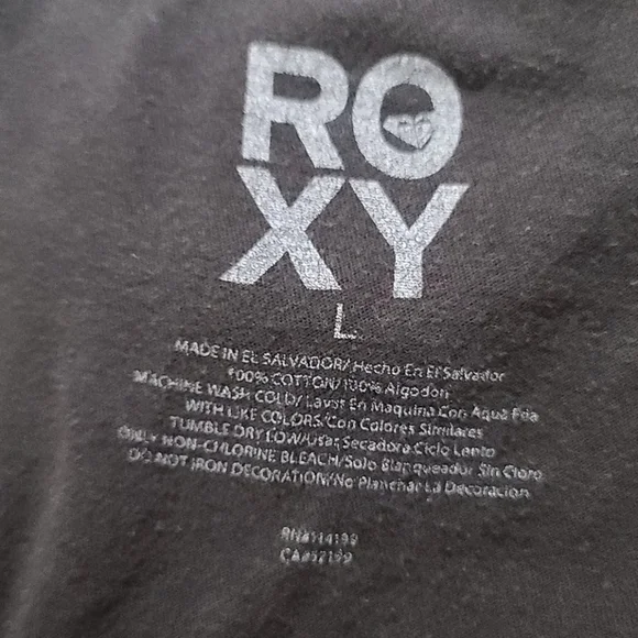 Roxy Graphic Roses Tee Size Large Juniors Black - Picture 2 of 3